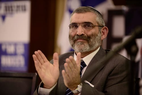 אשלית ועדת שכנות טובה – אם רק נחלק להם דבש
