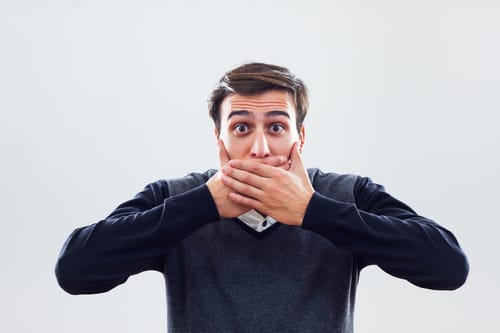 הרב אבינר: מהי שיחה אסורה בין איש לאשה?