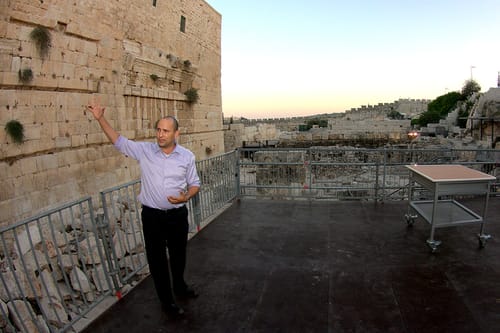 המתמודד החילוני: "בנט עלה איתי להר הבית"