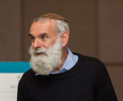 הסתיים הניתוח של הרב רונצקי; נמצא בטיפול נמרץ