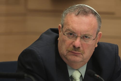 הרב הרשקוביץ: הבית נפגע אלפי הספרים ניצלו