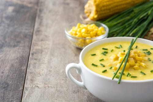 להיפרד מהחורף כידידים: מרק תירס עם טוויסט אסייתי