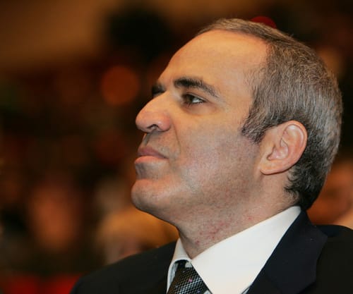 שובו של המלך: קספארוב חוזר למשחק המלכים