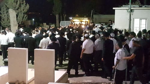 גלריה: הלווית רבה של טבריה הרב דוד פרץ זצ"ל