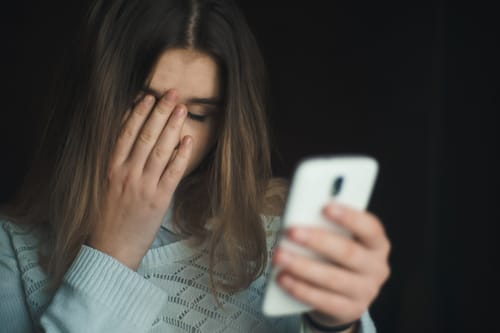 הנוער ותכנים פוגעניים ברשת • סדרת כתבות
