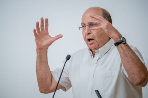 בוגי יעלון הכריז על הקמת מפלגה בראשותו