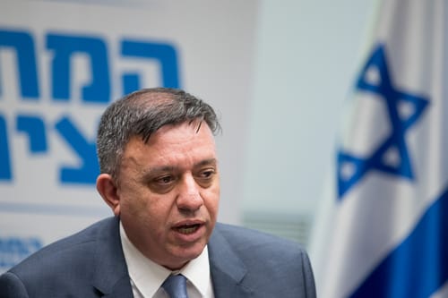 גבאי לא מתנצל: "ניסיונות הפחדה לא ישפיעו בעניין"