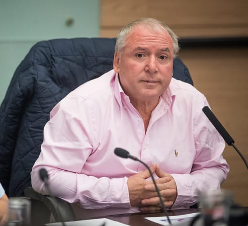 אמסלם עושה סוף לשמועות: "סיכוי גבוה להיבחר"