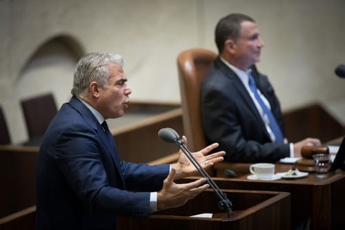 בשל המצב הביטחוני; האופוזיציה משכה את הצעות אי אמון בממשלה