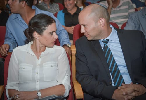 סקר בקרב הציבור הסרוג: שקד מנצחת את בנט