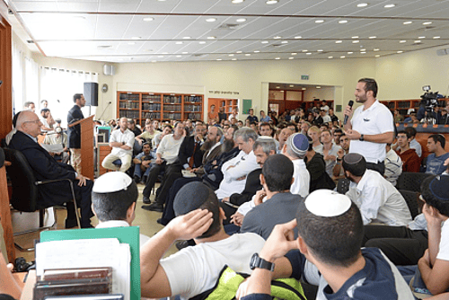 מכתב למכיניסט מעלי: יש רבנים חכמים ויש לא חכמים