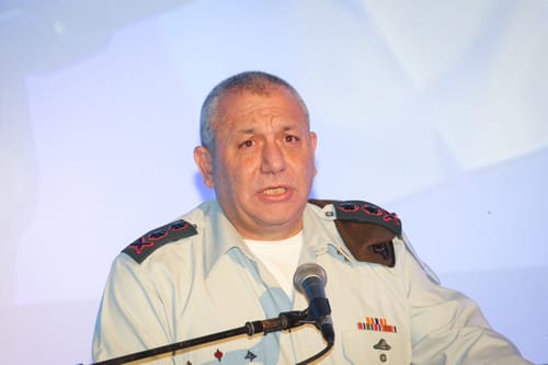 איזנקוט מודה "החזרת גופות המחבלים הייתה טעות"