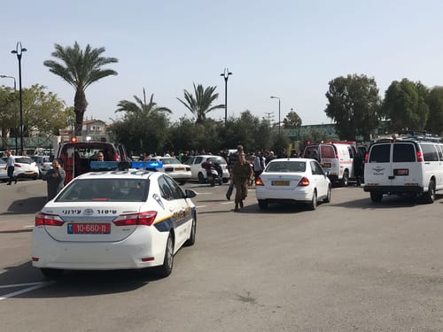 עכו: זריקת אבנים לעבר אזרחים סמוך לחוף הים