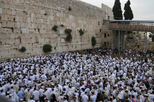 יום ירושלים: בין התחיה הגשמית לתחיה הרוחנית