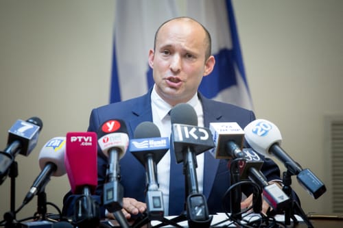 בנט מחריף עמדות: "לא ליד, צריך לירות במחבלים"