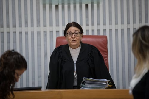 סמכויות בג"ץ בנושאי יו"ש יועברו לבית משפט מנהלי