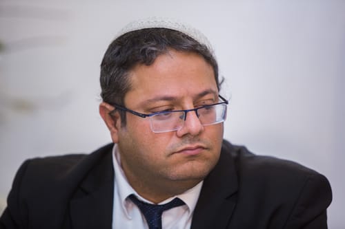 "בית המשפט קבע שהוא מאמין לבן גביר ולא לשקד"