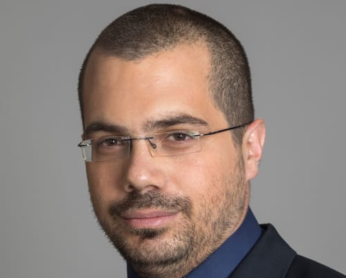 ברנז'ה: הכתב הסרוג קודם לדסק המדיני בתאגיד