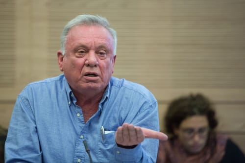 במחנה הציוני מתנערים מברושי: "התנהגות מבישה"