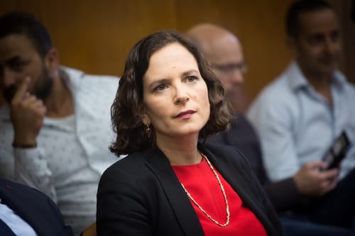 רחל עזריה הפרה משמעת והצביעה נגד הקואליציה