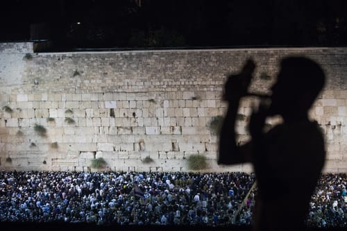מתי אומרים סליחות? הלכות חודש אלול לפי כל העדות
