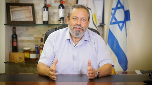 דמרי לסרוגים: להעיף מפה את פעילי השמאל הקיצוני