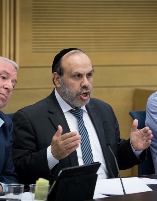 נלחם על חייו: החמרה במצבו של השר דוד אזולאי