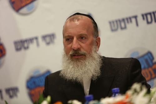 נחתם הסכם בין אריה קינג ליוסי דייטש
