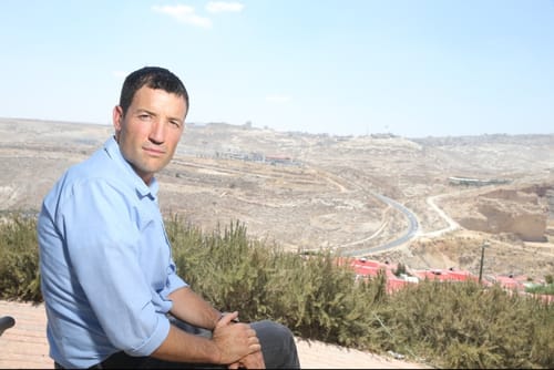 מהמקומי לארצי: מועמד חדש בבית היהודי