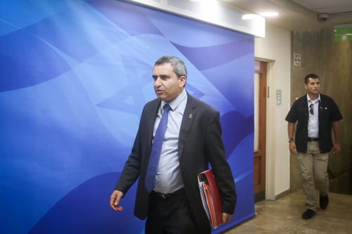הממשלה אישרה: מוזיאון על שם יצחק שמיר ביו"ש