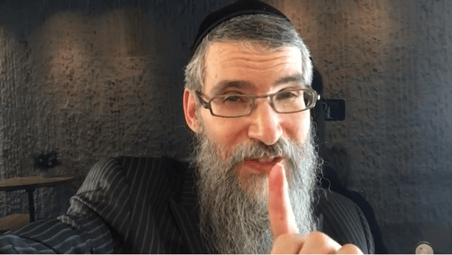 צפו: אברהם פריד בבקשה לא שגרתית מהמעריצים