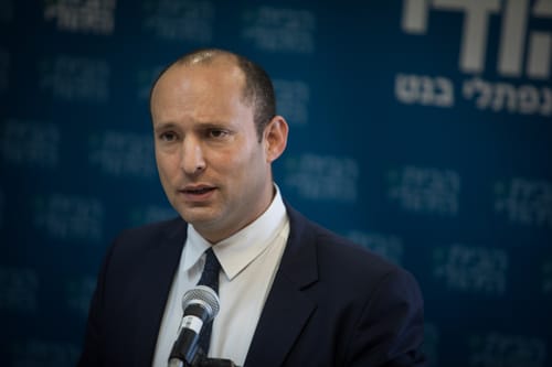 בנט במתקפה על ליברמן: ״או שתביא בטחון או שתזוז״