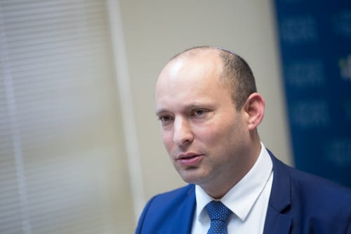 בנט על החלטת גנץ: "בושה; ברור שזה על דעת נתניהו"