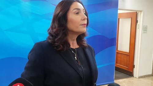 מירי רגב רומזת: "גנץ יודע טוב מאוד למה הוא שותק"