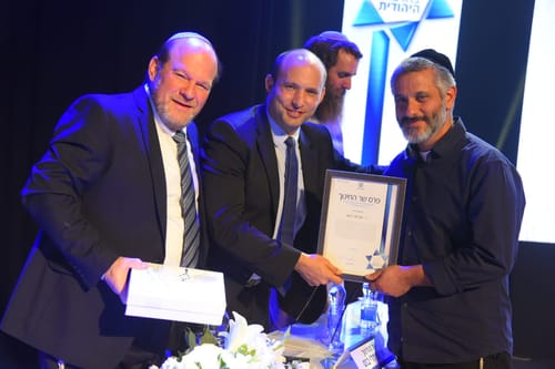 כבוד: אביתר בנאי קיבל פרס למפעל חיים