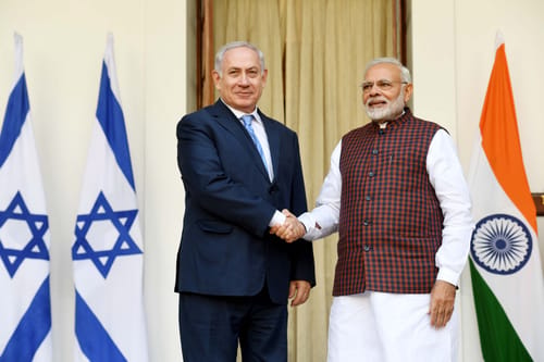 אופס: נתניהו שיתף ציוץ שמפרגן ללפיד