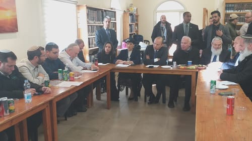 גונב קרדיט משקד; ראשי מועצות ביו"ש נגד נתניהו