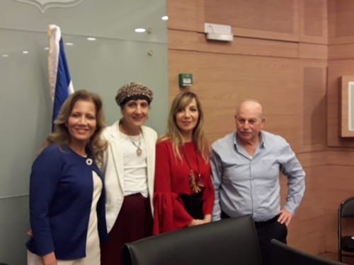 עוד לא מתפזרת: הכנסת אישרה את חוק איסור הזנות