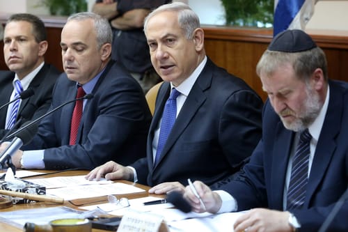 הליכוד: "אף אחד לא מאיים על מנדלבליט"
