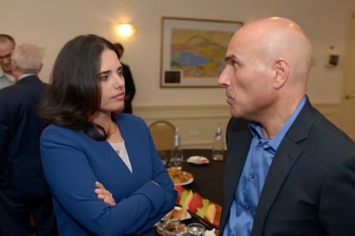 טור דעה: הטיימינג הכפוי של שקד להצטרף לבנט