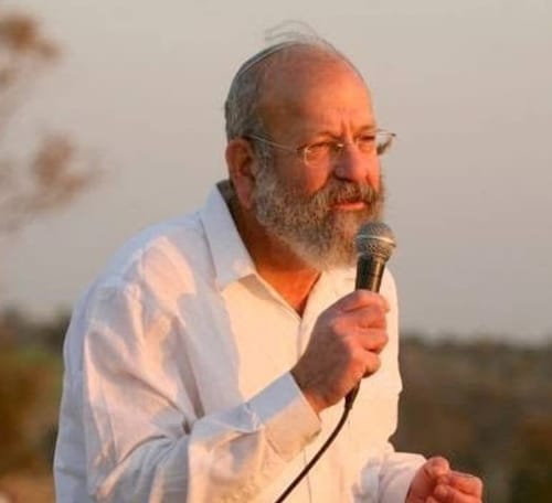 זכיתי לקבל משלוח מנות מהרב אלישע וישליצקי זצ"ל