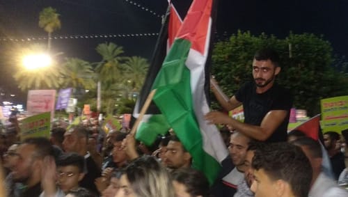 חוק הדגל יאושר? "עלול לערער את הקואליציה"