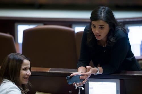 יחימוביץ' רוצה להיות שרת המשפטים; מה שקד הגיבה?