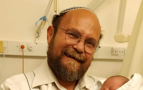 צבועים נמאסתם: מחללי שבת כן, וכהניסטים לא?!