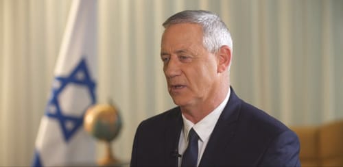 "גנץ האשים את ראש הממשלה בהאשמות הזויות"
