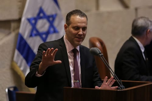 הזמן דוחק: אישור התפלגות ומיזוגי מפלגות – עד ראשון