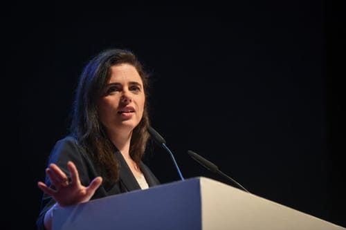 איילת שקד לפעילים: "בשבועיים הקרובים אחליט"