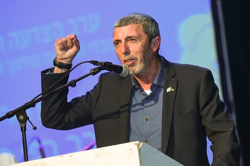 הממשלה אישרה את מינויים של פרץ וסמוטריץ' לשרים