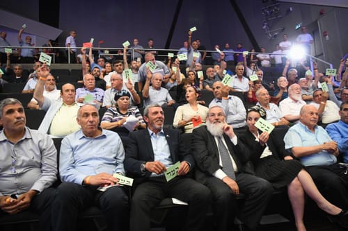 מרד בבית היהודי: הנציגים דורשים בחירות לרשימה