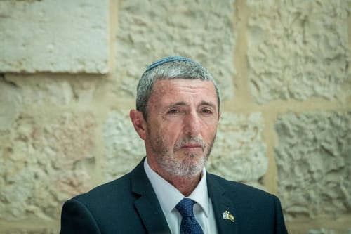 ראיון מביש; איך מתראיינים לתכנית שמשודרת בשבת?!